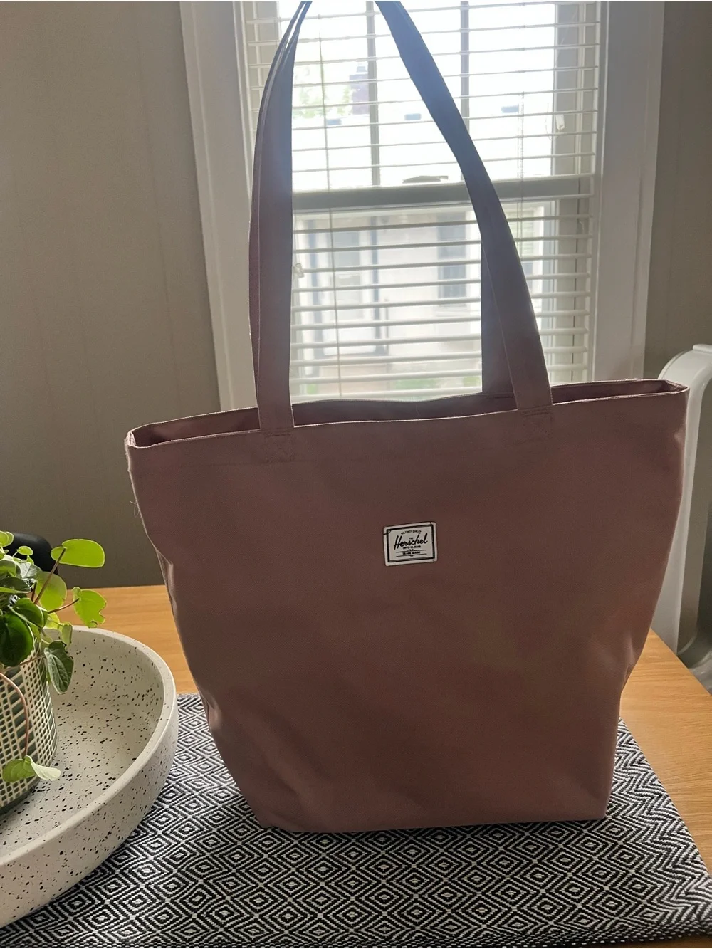 Hershel Tote
